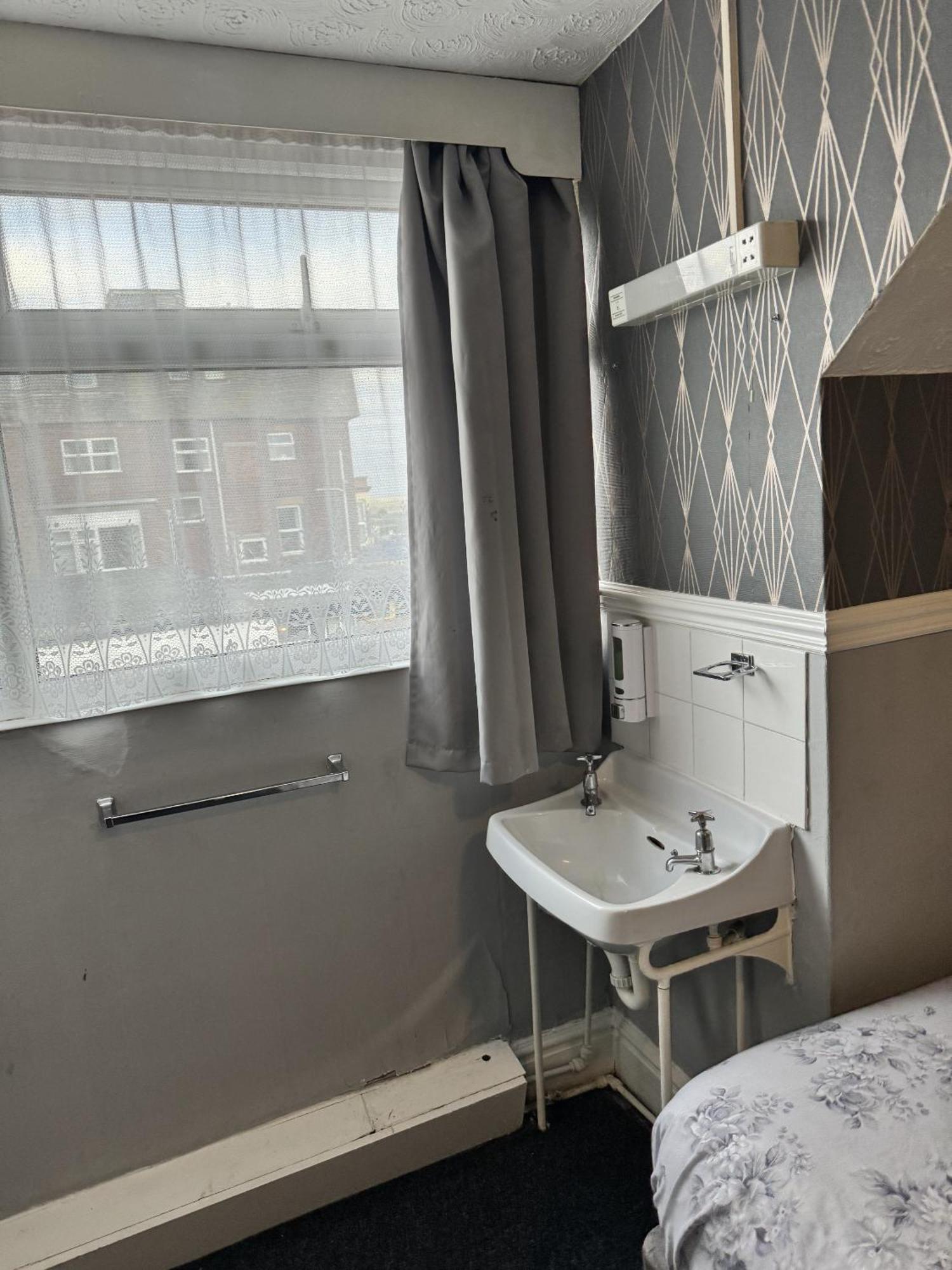 Bed and Breakfast The Majestic à Great Yarmouth Chambre photo